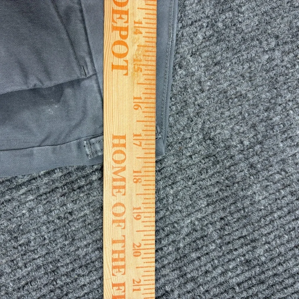 Izod Chino Pants Men 34x30 Gray Slim Fit Cotton Stretch Straight Leg Resort Wear